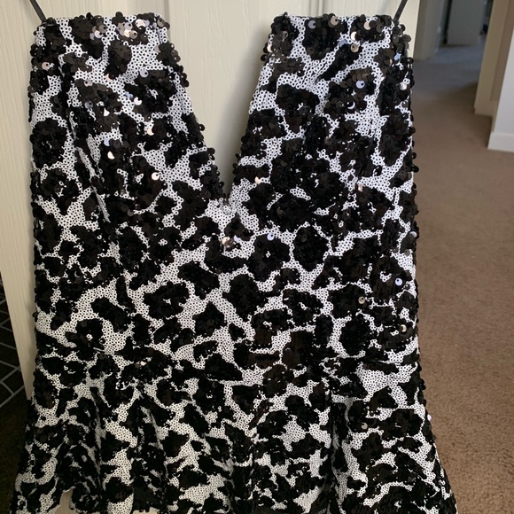 Guess Peplum strapless- NWT- XS - Picture 1 of 1